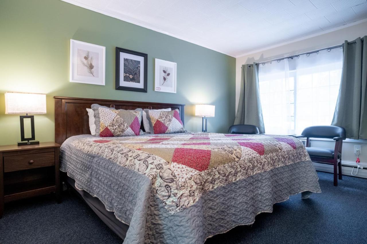 Acadia Pines Motel Бар Харбър Екстериор снимка