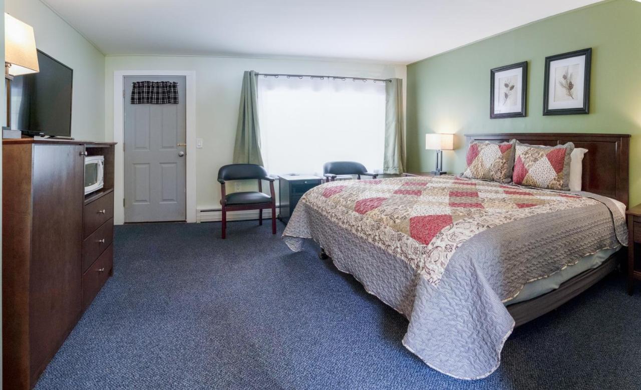 Acadia Pines Motel Бар Харбър Екстериор снимка